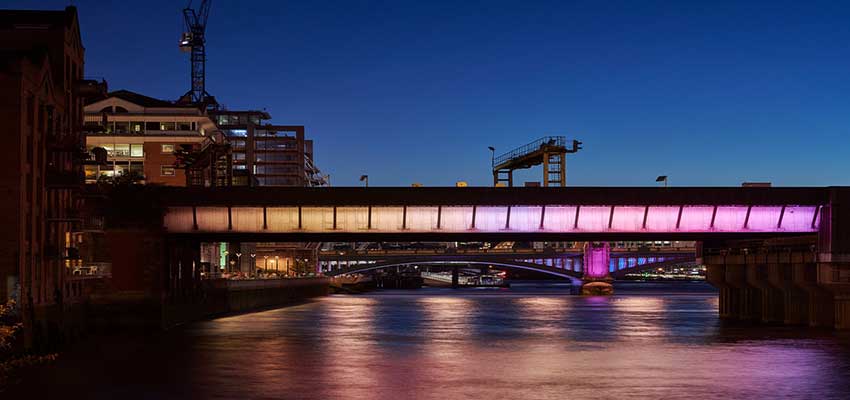 نور پردازی پل های لندن